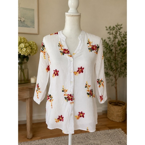 Kindred Tops - Floral Embroidered Bold Cottagecore Boho Shell Buttons M Mandarin Collar Top
